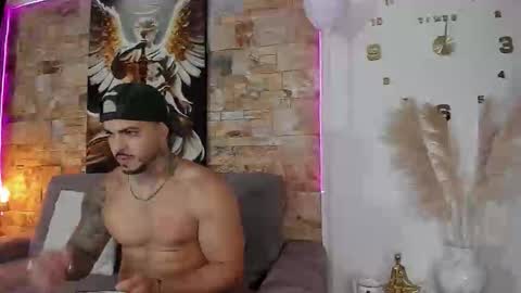 Jean  axelcrow       Modelo Independiente online show from 02-17-26, 03:36