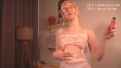 Snapshot of jeancoleex chatting on 03-11-25, 09:02 Jean online show from 03-11-25, 09:02