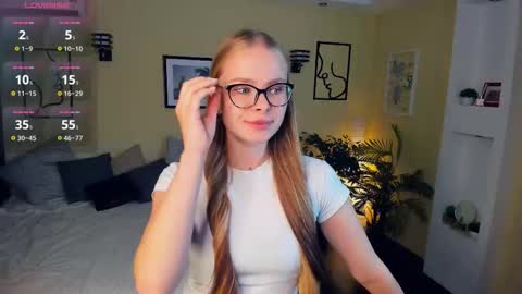 Jenny online show from 10-26-25, 07:14