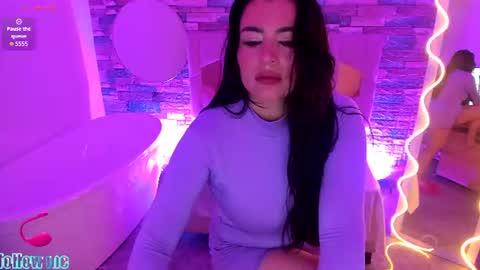 Snapshot of jeannette_tay chatting on 06-26-26, 03:33 JEANNETTE online show from 06-26-26, 03:33