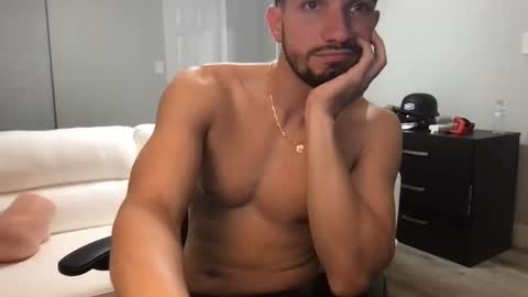 Snapshot of jeanwhitebianco chatting on 11-01-25, 11:40 jeanwhitebianco online show from 11-01-25, 11:40