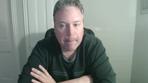 Snapshot of jeb5150 chatting on 12-15-25, 05:50 JE online show from 12-15-25, 05:50