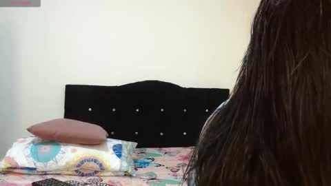 Snapshot of jeff_and_jade chatting on 02-11-26, 12:21 jeff and jade online show from 02-11-26, 12:21