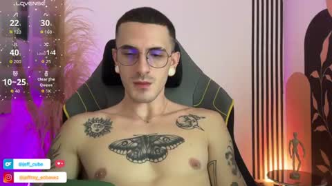 Snapshot of jeff_cube chatting on 07-16-26, 03:07 Jeff and Mugi Independent model online show from 07-16-26, 03:07