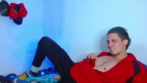 Snapshot of jeff_deall chatting on 12-20-25, 04:41 Jeff Deal online show from 12-20-25, 04:41