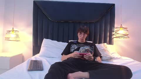 Snapshot of jeffbellfort chatting on 06-27-26, 08:03 JeffBellfort online show from 06-27-26, 08:03