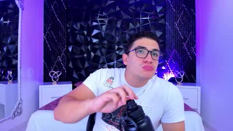 Jeff online show from 12-05-25, 08:27