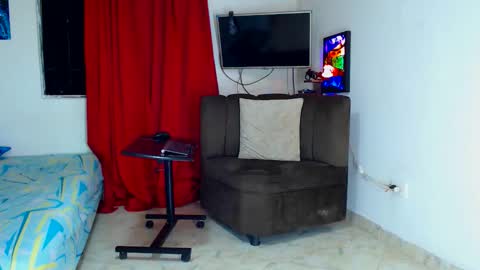 Snapshot of jeffer21_hot chatting on 05-30-26, 06:10 jeffer21_hot online show from 05-30-26, 06:10