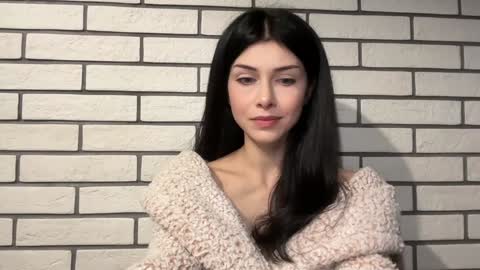 jennifer bones online show from 12-02-25, 06:47