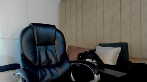 jeicob gagnon online show from 10-10-25, 08:02