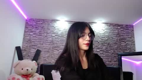 Snapshot of jeimy_garcia chatting on 02-06-25, 12:16 Jeimy Garca online show from 02-06-25, 12:16