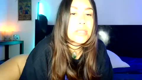 Snapshot of jeinsssgreys chatting on 05-27-26, 02:30 Greys online show from 05-27-26, 02:30