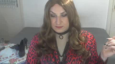 Snapshot of jellena87 chatting on 06-12-26, 05:45 Jellena online show from 06-12-26, 05:45