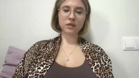 Inna  online show from 10-16-25, 06:36