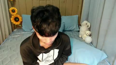 jemart_urnaughtboy online show from 07-07-26, 02:43
