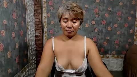 Snapshot of jemm36 chatting on 01-12-25, 06:39 Jem online show from 01-12-25, 06:39