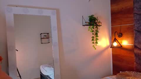 Jena  online show from 10-23-25, 02:49