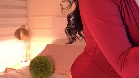 Snapshot of jenesaisquoi_ chatting on 09-10-25, 01:27 Isabella online show from 09-10-25, 01:27