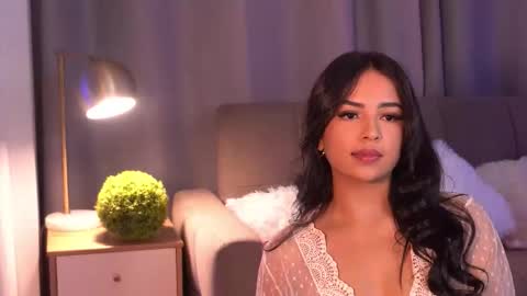 Snapshot of jenesaisquoi_ chatting on 10-04-25, 01:47 Isabella online show from 10-04-25, 01:47
