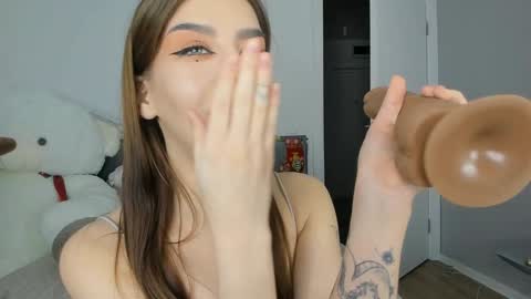 Snapshot of jenie_fire chatting on 12-09-24, 07:29 Dolly online show from 12-09-24, 07:29