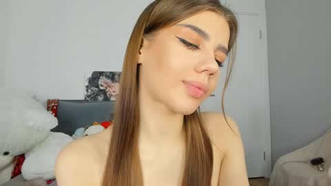 Snapshot of jenie_fire chatting on 12-20-24, 07:28 Dolly online show from 12-20-24, 07:28
