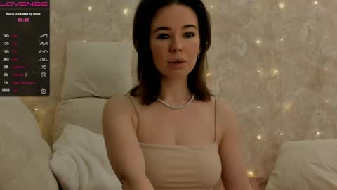 EvaSileZ online show from 04-14-26, 01:55