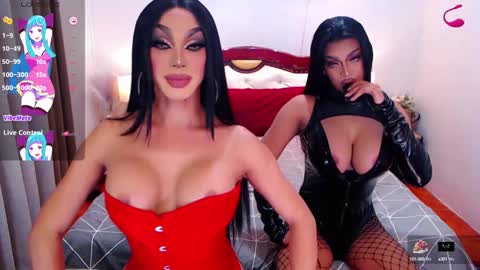 Snapshot of jenifers_body chatting on 01-20-25, 11:21 Queen Jenifer online show from 01-20-25, 11:21