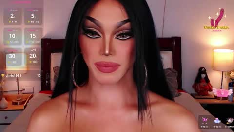 Snapshot of jenifers_body chatting on 09-23-25, 04:48 Queen Jenifer online show from 09-23-25, 04:48