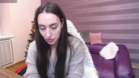 Snapshot of jeniferstone chatting on 12-22-25, 08:11 Kira online show from 12-22-25, 08:11