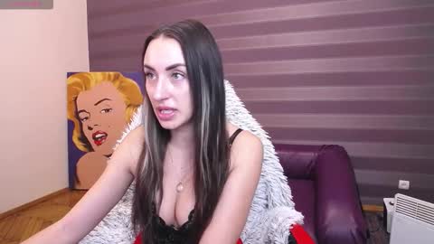 Snapshot of jeniferstone chatting on 02-25-26, 08:02 Kira online show from 02-25-26, 08:02