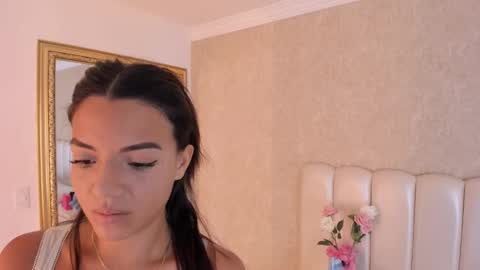 Snapshot of jenifferlopez_ chatting on 11-13-25, 05:12 Samanta online show from 11-13-25, 05:12