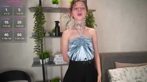 Hi everyone my name Kira online show from 10-14-25, 10:05