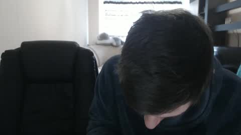 Snapshot of jenisandpeter chatting on 02-19-25, 07:06 JenisAndPeter online show from 02-19-25, 07:06