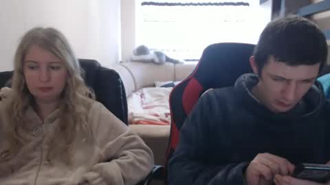 Snapshot of jenisandpeter chatting on 02-19-25, 10:56 JenisAndPeter online show from 02-19-25, 10:56