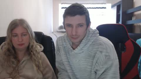 Snapshot of jenisandpeter chatting on 02-23-25, 10:06 JenisAndPeter online show from 02-23-25, 10:06