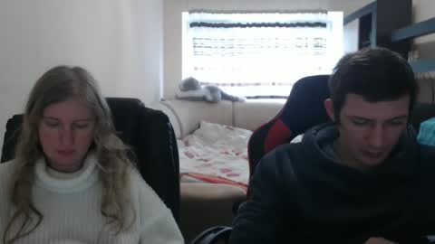 Snapshot of jenisandpeter chatting on 03-01-25, 10:45 JenisAndPeter online show from 03-01-25, 10:45
