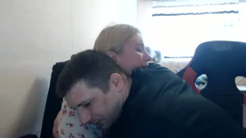 Snapshot of jenisandpeter chatting on 06-26-26, 06:51 JenisAndPeter online show from 06-26-26, 06:51