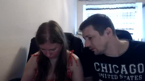 Snapshot of jenisandpeter chatting on 07-11-26, 06:27 JenisAndPeter online show from 07-11-26, 06:27
