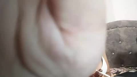  Isabella  online show from 10-22-25, 12:00