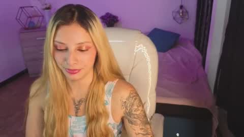 Snapshot of jennaa_cooper chatting on 11-20-25, 10:53 jennaa_cooper online show from 11-20-25, 10:53