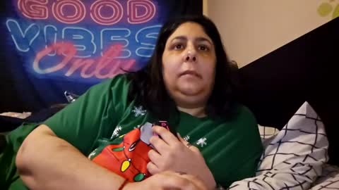 Snapshot of jennabrady chatting on 12-24-24, 04:19  Dragon Queen. Be my Dragon --  and  online show from 12-24-24, 04:19