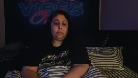 Snapshot of jennabrady chatting on 09-19-25, 05:13  Dragon Queen. Be my Dragon --  and  online show from 09-19-25, 05:13