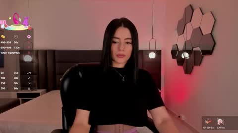 Jenna Olson  online show from 12-15-25, 06:34