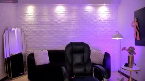 Jenna Olson  online show from 02-03-26, 06:24