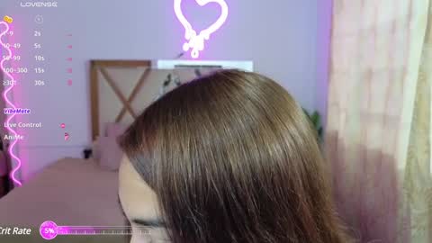 Snapshot of jenner_tay chatting on 01-28-25, 02:53 jenner online show from 01-28-25, 02:53