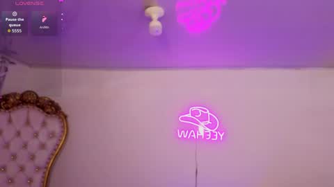 Snapshot of jenner_tay chatting on 06-08-26, 03:07 jenner online show from 06-08-26, 03:07