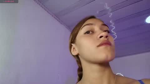 Snapshot of jenner_tay chatting on 07-02-26, 01:27 jenner online show from 07-02-26, 01:27