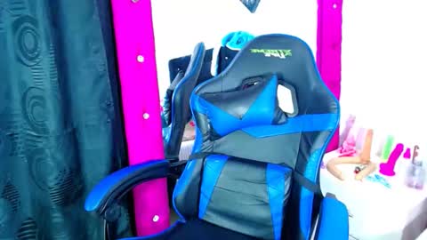 jenn online show from 02-03-26, 06:22