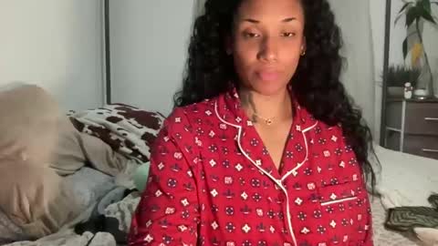 Snapshot of jenni_cash chatting on 12-17-24, 10:44 Mistress Jenni online show from 12-17-24, 10:44