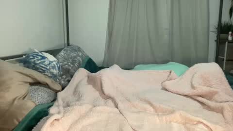 Snapshot of jenni_cash chatting on 01-07-25, 07:10 Mistress Jenni online show from 01-07-25, 07:10